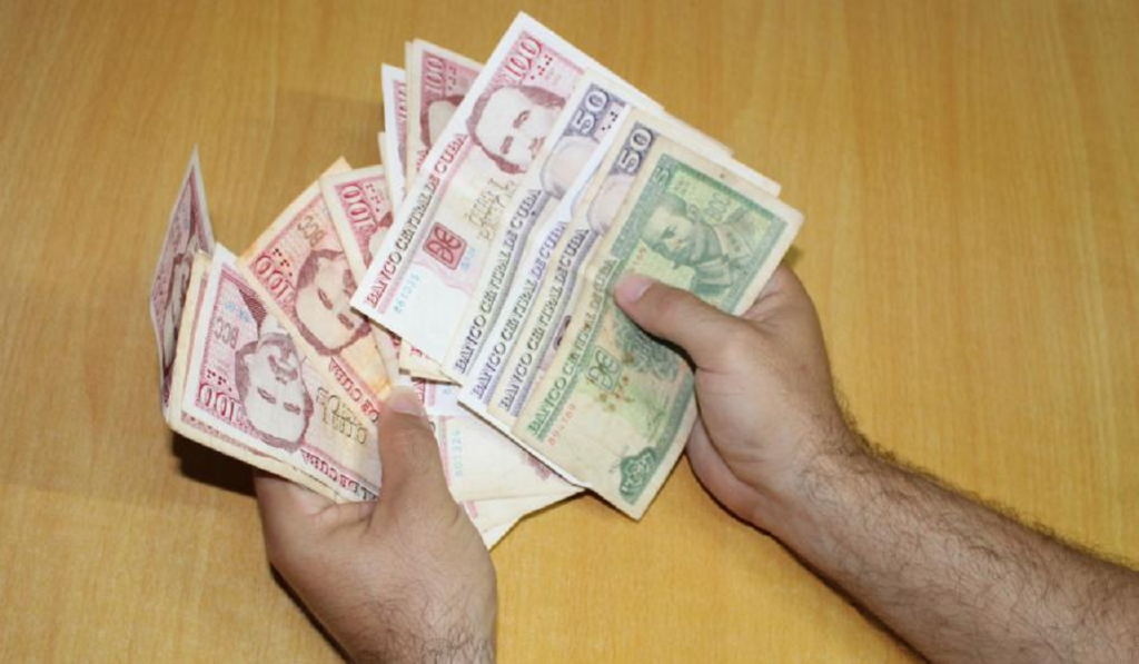 Esta es la miseria que ganan en Cuba los trabajadores de educación, salud y agricultura