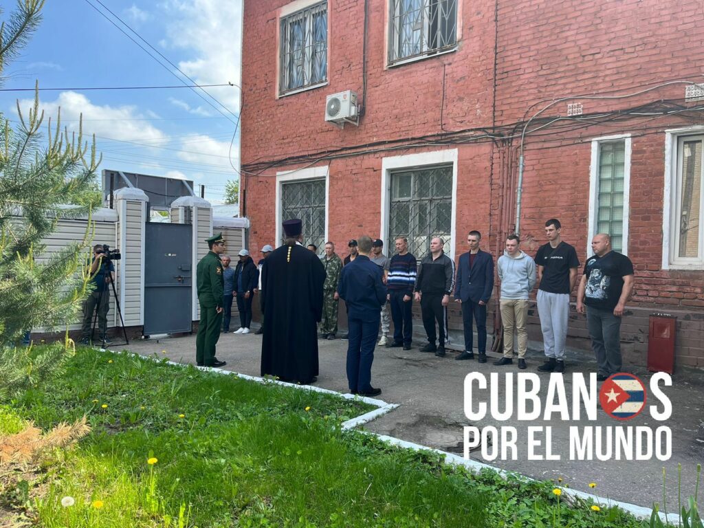 El Ejército de Rusia está contratando a jóvenes mercenarios cubanos para la guerra en Ucrania, según pudo constatar la redacción de Cubanos por el Mundo este miércoles tras consultar a una fuente en Moscú.