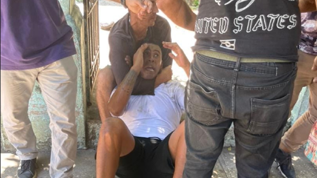 Atrapan a ladrón de teléfonos en La Habana