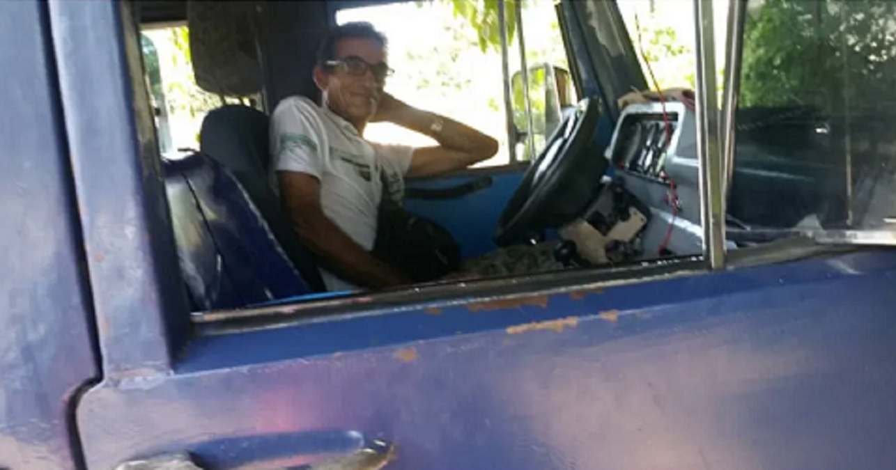 Mujer agradece honestidad de chofer cubano que le devolvió el celular a su nieto