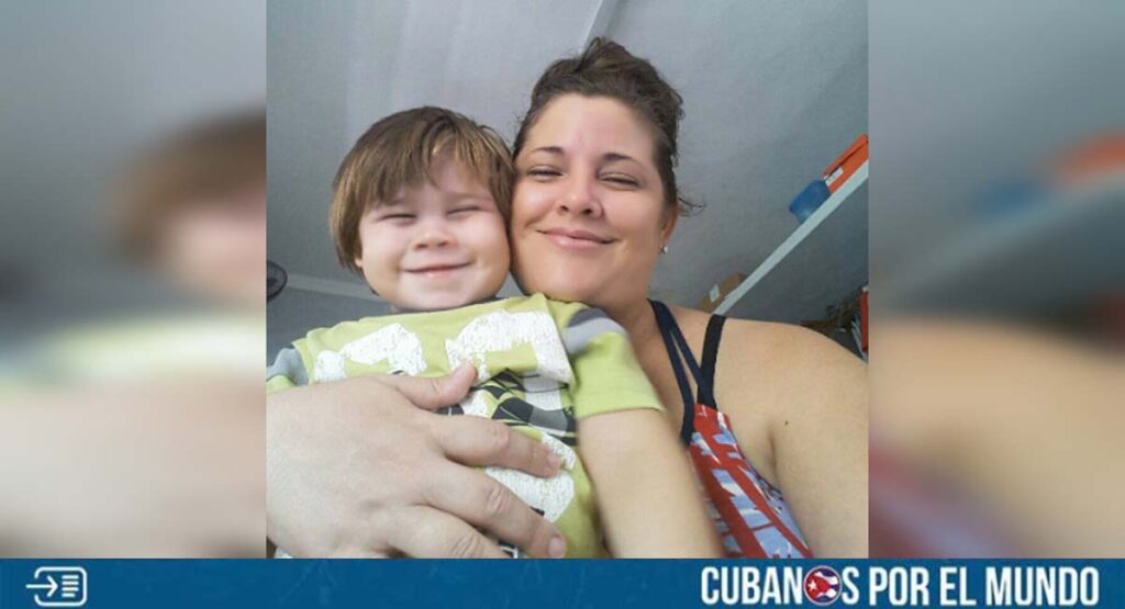 Madre cubana pide ayuda con bolsas de colostomía para su hijo