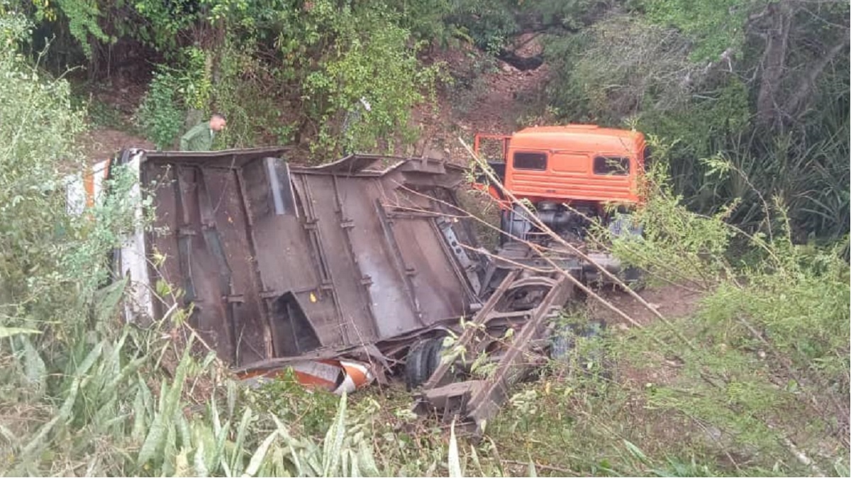 Accidente de tránsito en Guantánamo deja al menos 21 lesionados