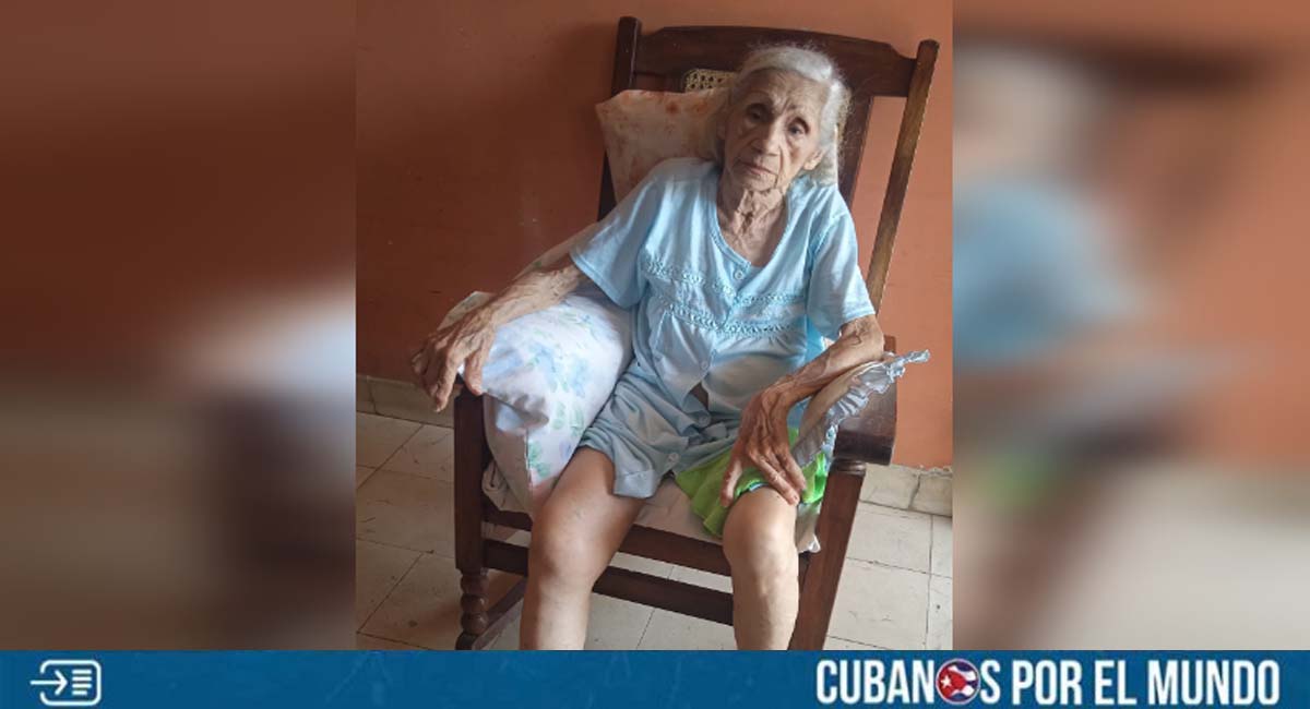 Piden ayuda para que anciana cubana reciba una silla de ruedas