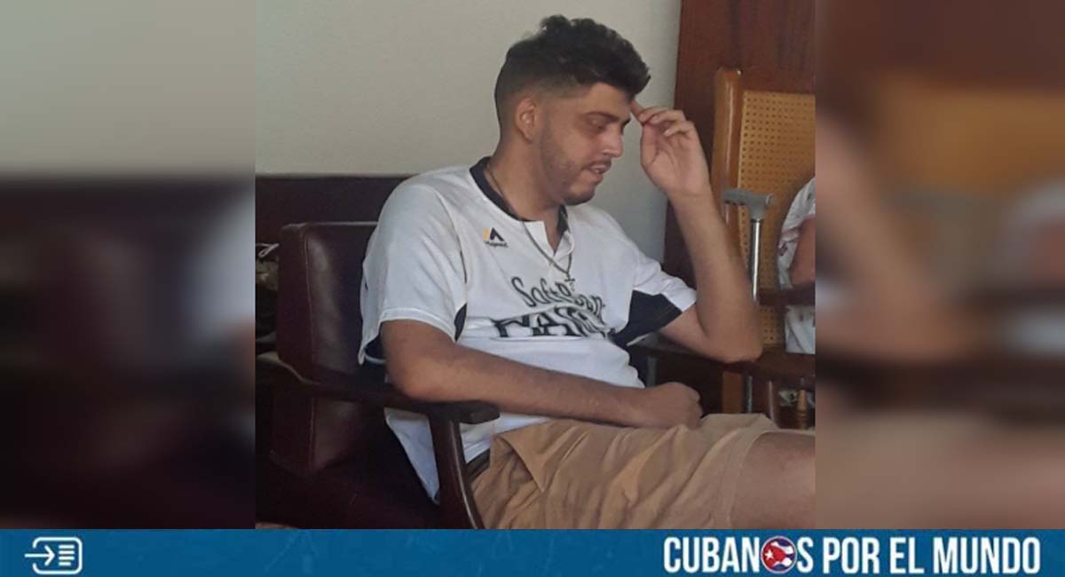 Padre cubano denuncia el pésimo trato que recibe su hijo con cáncer en la “potencia médica”