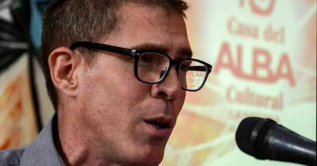 El odiado Hassán Pérez Casabona, alias Metralleta, viajará a España a dictar conferencia contra el capitalismo e imperialismo