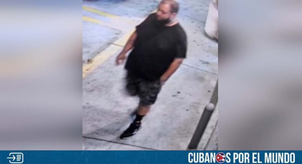 Florida: Policía busca a sujeto que robó auto con un niño dentro