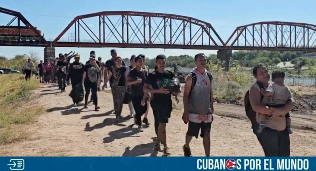 El Departamento de Aduanas y Protección Fronteriza (CBP) informó que 18 mil 018 cubanos llegaron a Estados Unidos por mar y tierra, evidenciando que la crisis migratoria continúa profundizándose ante la grave crisis que se vive en la isla comunista.