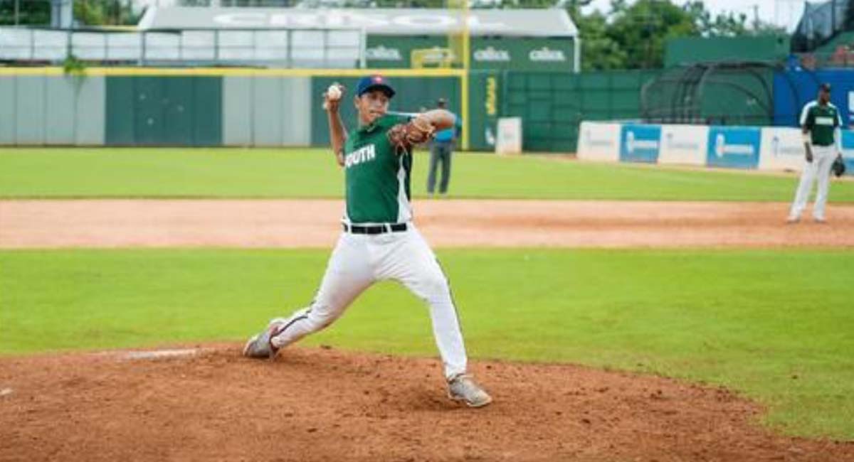 Joven lanzador cubano de 19 años fue declarado agente libre por la MLB