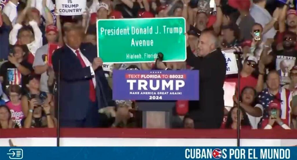 El alcalde de Hialeah, Esteban Bovo, expresó su admiración por el expresidente de Estados Unidos, Donald Trump, quien visitó su ciudad para realizar un mitin político el miércoles por la noche, mientras se desarrollaba el debate republicano en el que no participó.