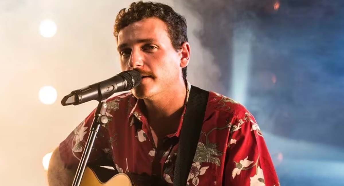 Bala perdida acaba con la vida del cantante Diego Gallardo durante ola de violencia en Ecuador