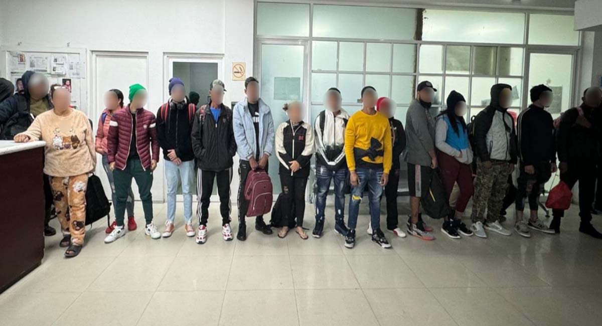 Encuentran a 22 migrantes cubanos encerrados en una casa en México