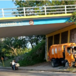 ¡Uno menos! Reportan choque de camión de basura en La Habana