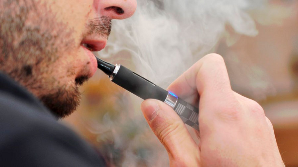 Estudio revela que las sustancias de los vapeadores son dañinas para la salud