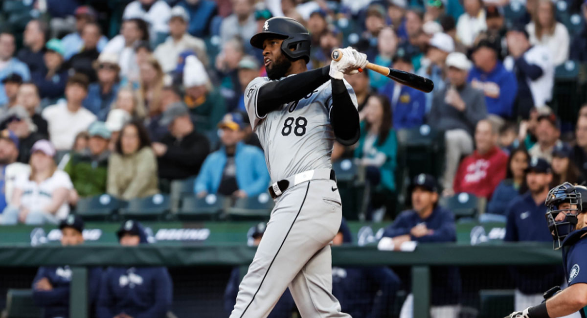 Luis Robert despachó el sexto jonrón de la campaña