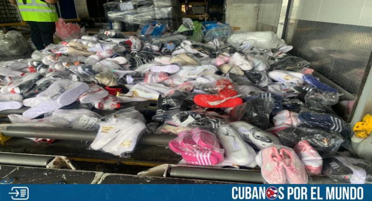 Un cargamento que se dirigía a Cuba con casi dos mil pares de zapatillas de deporte ha sido retenido en el aeropuerto de Panamá por ser presuntamente falsas. Esto de acuerdo a la información suministrada esta semana por la Autoridad Nacional de Aduanas (ANA) del país centroamericano.