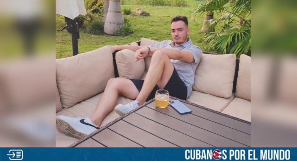 Cubanos en las redes sociales arremetieron en contra de Sandro Castro, nieto del cenicero andante, Fidel Castro, después de que con su cara bien dura mostrara la vida privilegiada que tiene en la isla por medio de una foto en las redes sociales.