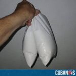 Un cubano recurrió a las redes sociales para quejarse de la pésima calidad que tiene el yogur que vende la dictadura en la ciudad de Sancti Spíritus.
