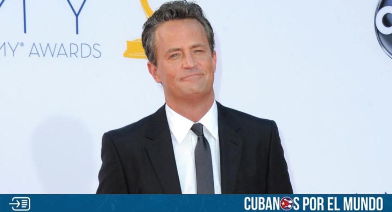 Al menos cinco personas fueron arrestadas, de acuerdo al Departamento de Justicia de Estados Unidos, por presunta vinculación en el caso de la muerte del actor Matthew Perry, ocurrida en 2023.