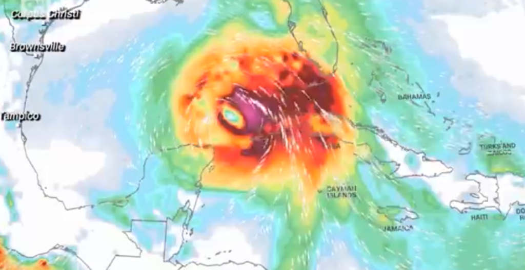Tormenta tropical Helene obliga a evacuar a miles de personas en Florida