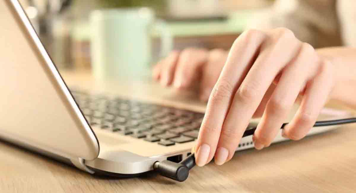 Mujer pierde una laptop en Pinar del Río y pide que se la devuelvan