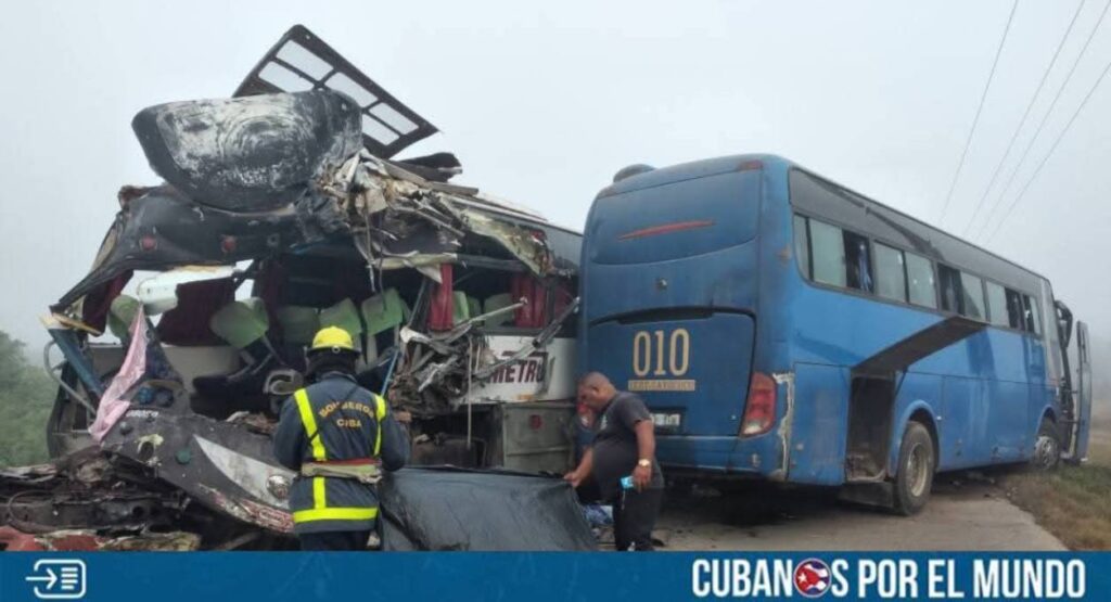 El régimen castrista aseguró que fue un “error humano” la causa del trágico accidente ocurrido en Ciego de Ávila esta semana que dejó un saldo de siete personas fallecidas y otras 59 heridas.