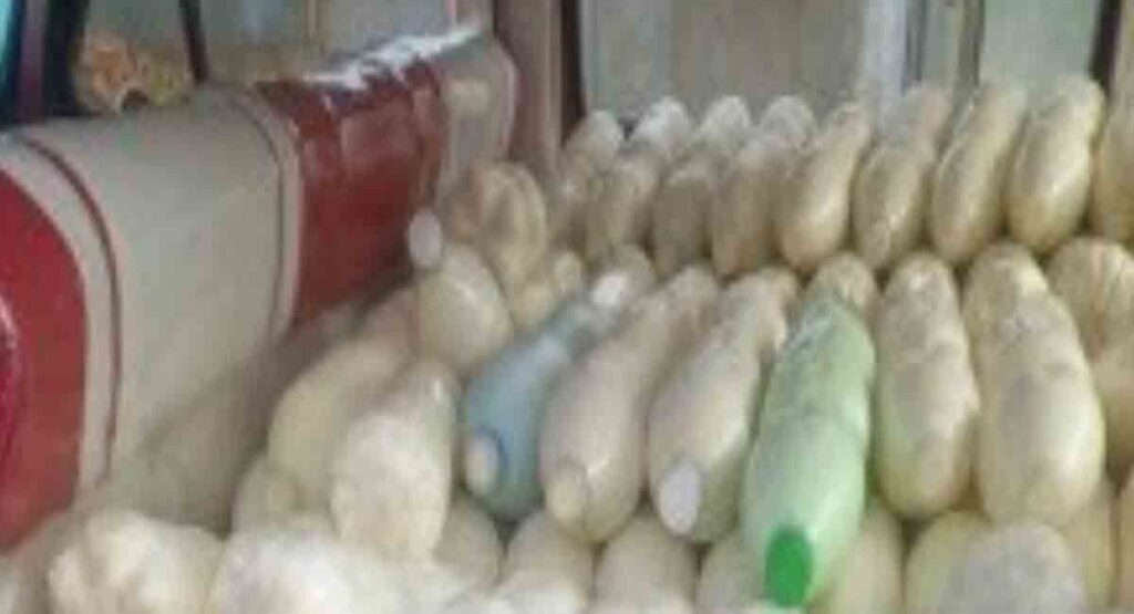 Detienen en Matanzas a individuos que llevaban una enorme cantidad de pomos de yogur casero