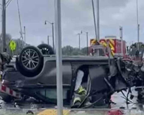Florida: Brightline choca contra un vehículo y deja un herido de gravedad