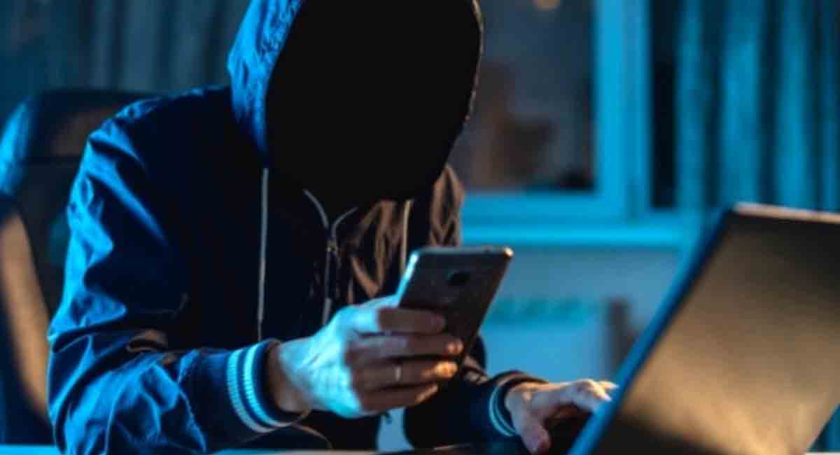 Alertan en Florida sobre estafas de multas falsas con IA