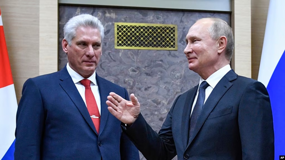 Régimen cubano reconoce deudas con Rusia y pero dice que las pagará “cuando se creen las condiciones”