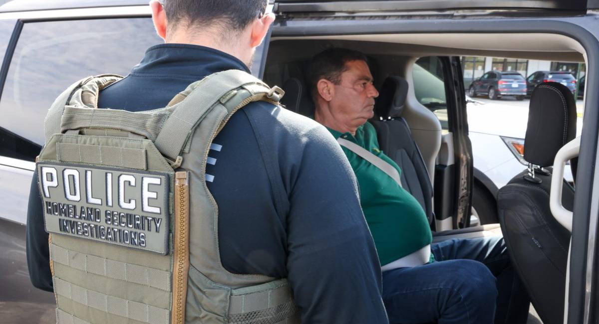 El Servicio de Inmigración y Control de Aduanas de Estados Unidos (ICE) deportó a Cuba a Daniel Morejón García, un exfuncionario del Ministerio del Interior (MININT) implicado en la represión de las protestas pacíficas del 11 de julio de 2021 (11J) en la isla.