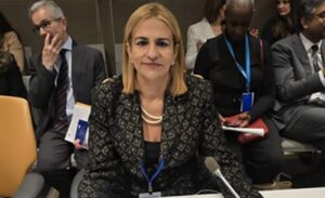 EE.UU. detiene el viaje de funcionarios de salud de la dictadura de Cuba a Washington