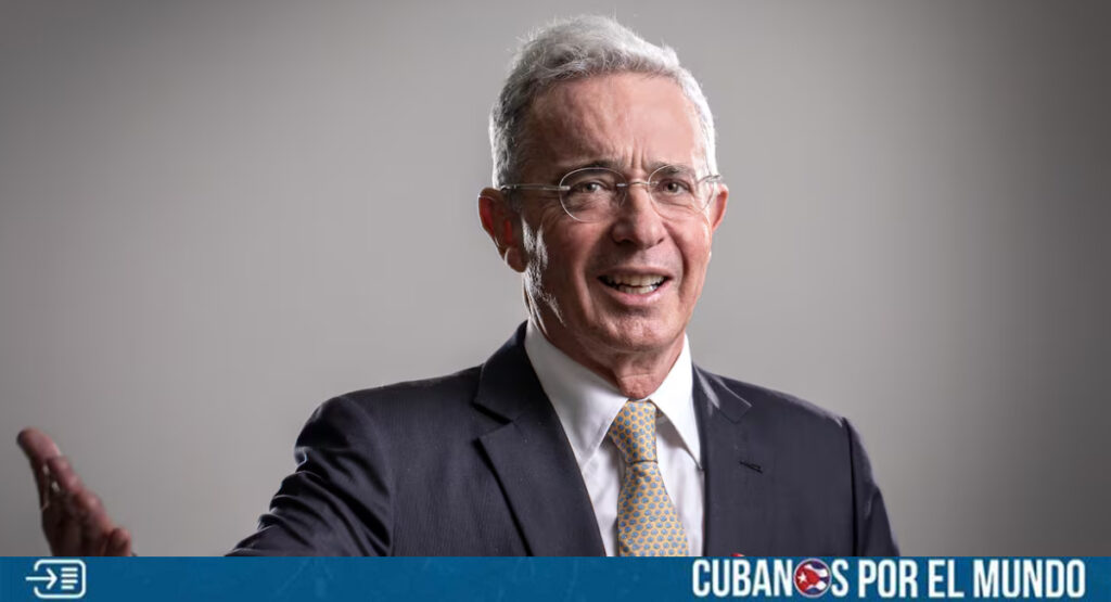 El expresidente de Colombia, Álvaro Uribe Vélez, recibió un fallo absolutorio en segunda instancia por parte del Tribunal Superior de Bogotá, desestimando de manera definitiva las acusaciones que pesaban en su contra por los delitos de fraude procesal y soborno en actuación penal.