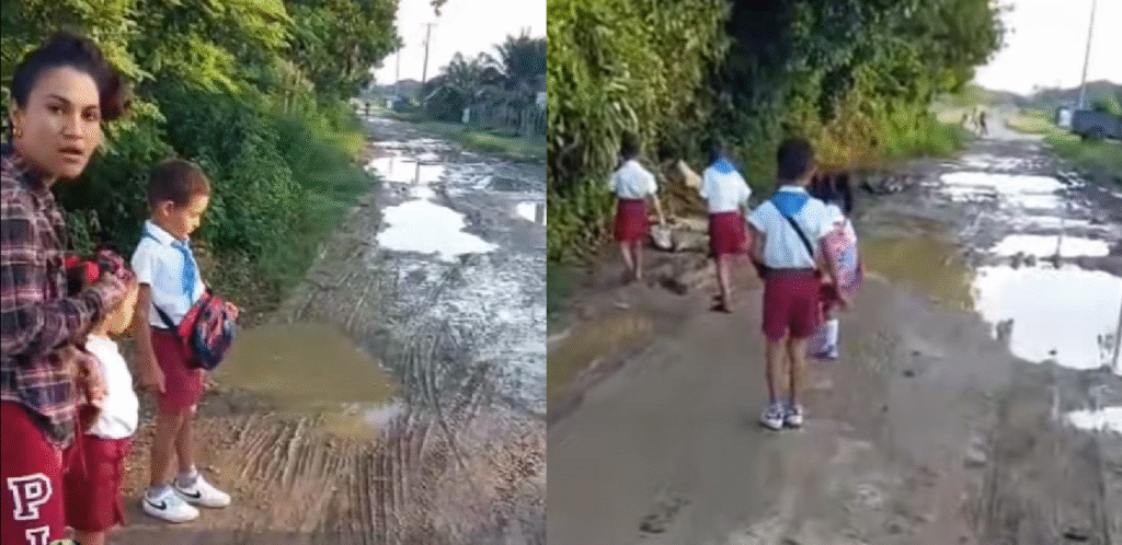 Madre cubana exige al régimen que repare una calle llena de fango por donde pasan los niños para ir a la escuela