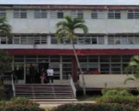 Niños enfermos sufren negligencia y desatención en hospital de Holguín