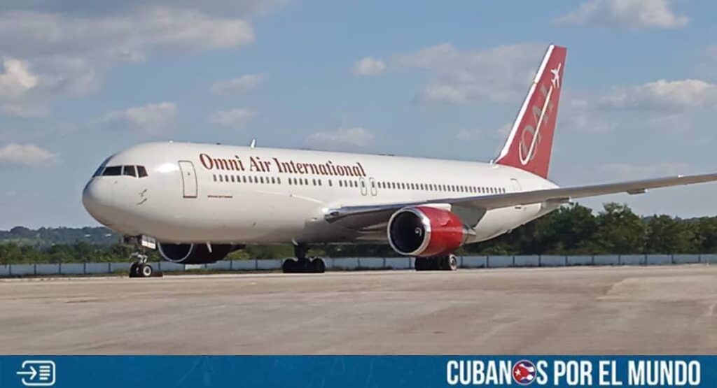 Al menos 139 cubanos fueron deportados desde Estados Unidos en un nuevo vuelo de este tipo que aterrizó en el Aeropuerto Internacional José Martí de La Habana, como parte de los acuerdos migratorios bilaterales vigentes entre ambas naciones.