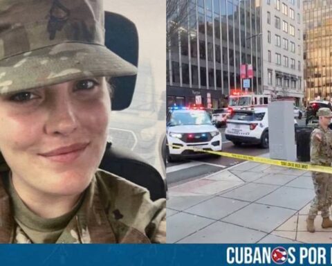 Sarah Beckstrom, una soldado de 20 años de la Guardia Nacional de West Virginia, falleció el jueves como consecuencia de las heridas sufridas en un tiroteo ocurrido el miércoles cerca de la Casa Blanca.