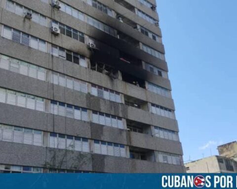 Un incendio ocurrido en un apartamento del edificio ubicado en la calle Lombillo 792, entre Hidalgo y Estancia, en el municipio Plaza de la Revolución, en La Habana, dejó a una persona fallecida.