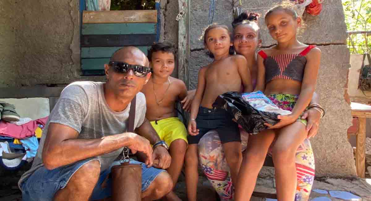 Madre soltera con tres niños, en una precaria situación en Santiago de Cuba
