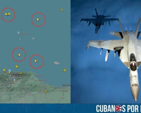 Aviones militares de Estados Unidos realizaron este jueves 18 de diciembre operaciones aéreas en zonas del mar Caribe próximas a las costas de Venezuela, según reportes de medios internacionales y plataformas de monitoreo de vuelos que han seguido el desplazamiento de aeronaves militares estadounidenses en la región.