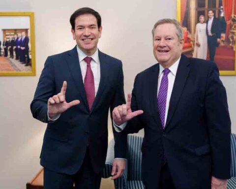 Marco Rubio y Mike Hammer abordaron situación de Cuba en la Casa Blanca