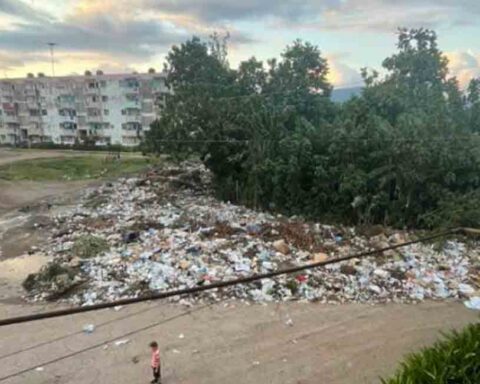 Vecinos de Artemisa denuncian un enorme basurero mientras el régimen mira para otro lado