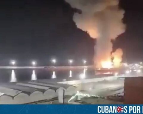 ataque estadounidense en el puerto de La Guaira, al norte de Caracas