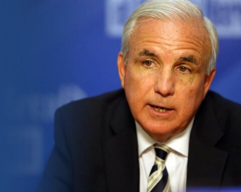 Congresista Carlos Giménez respalda presión máxima de Trump contra Cuba: "Necesitamos estrangular al régimen"