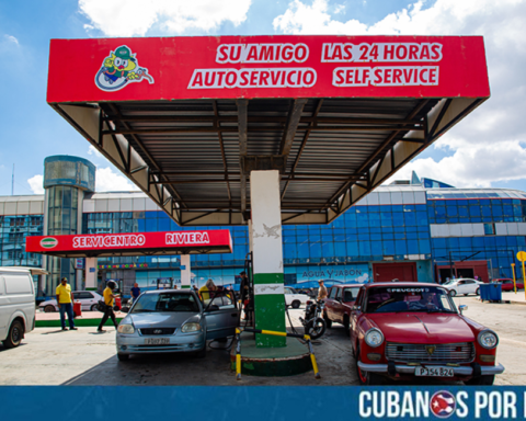 El régimen de Cuba anunció este viernes por la noche una suspensión temporal de la venta de combustibles en pesos cubanos (CUP) para la población general, en medio de una grave escasez de carburantes que ha intensificado la crisis energética en la isla.